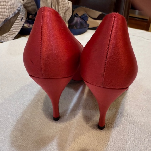 Shoes - Picture 4 of 6